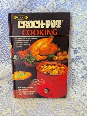 Rival CROCK-POT COOKING 1975 Hardcover Cookbook Marilyn Neill Good Vintage Cond.